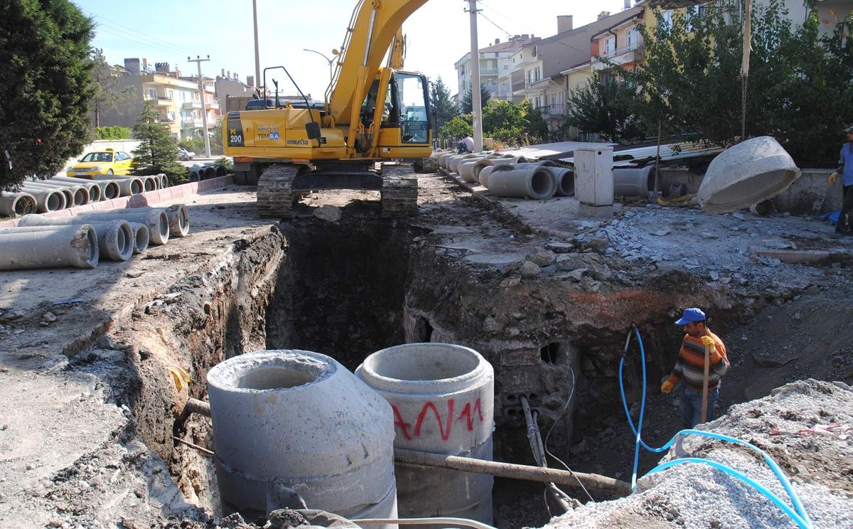 Tavşanlı\'da Alt Yapı Çalışmaları