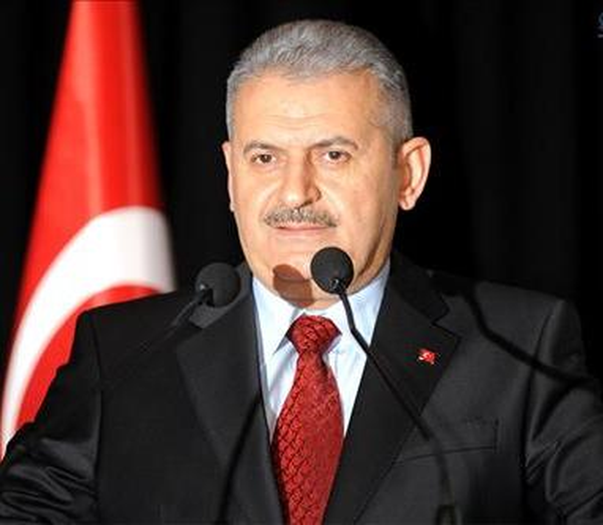 Ulaştırma Denizcilik ve Haberleşme Bakanı Binali Yıldırım, "Türk Hava Sahasını Türkiye\'de Sivil...