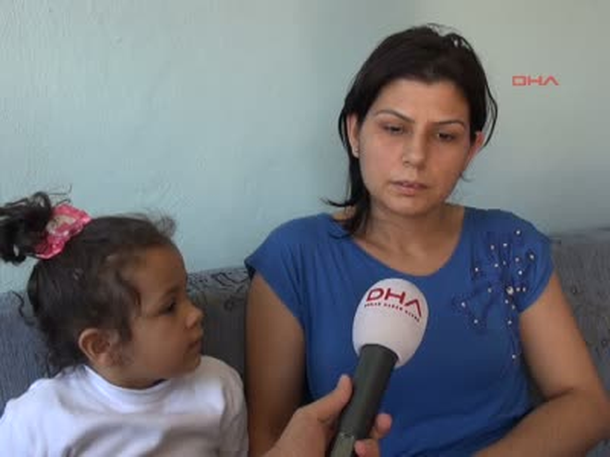 Kapıyı Kırıp Girdiği Eşini Dövdü