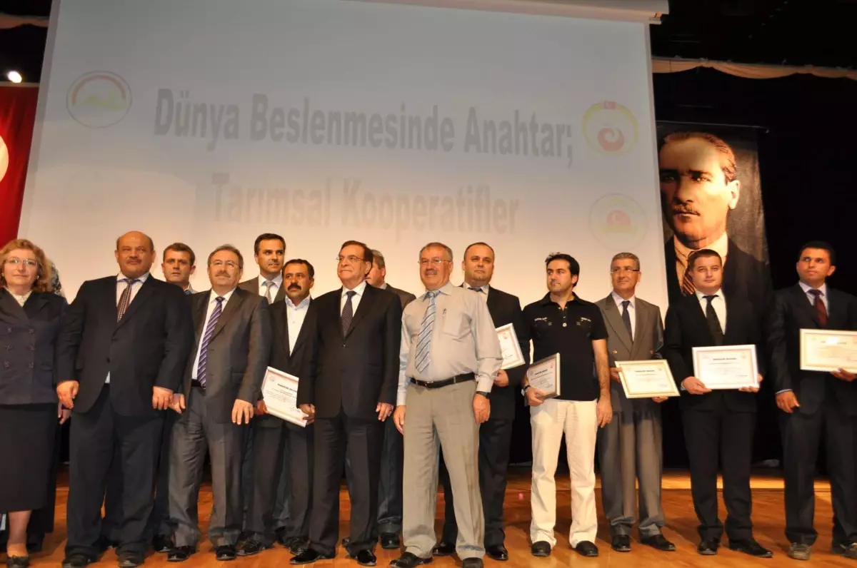 Antalya\'da 12 Firmaya Teşekkür Belgesi