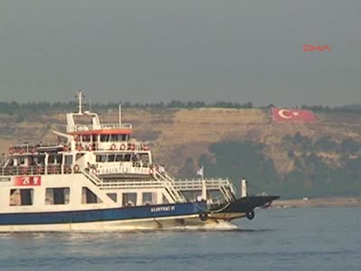 Çanakkale Denizaltısı Ege\' Ye Açıldı