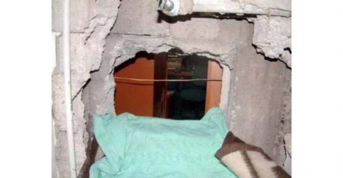 Duvarı Delip Döviz Bürosunu Soyan Zanlılar Kamerada