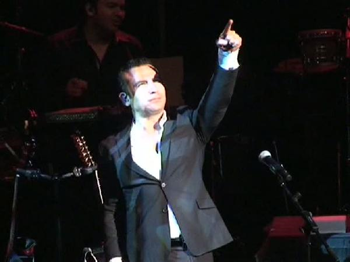 Ferhat Göçer Brüksel\'de Konser Verdi