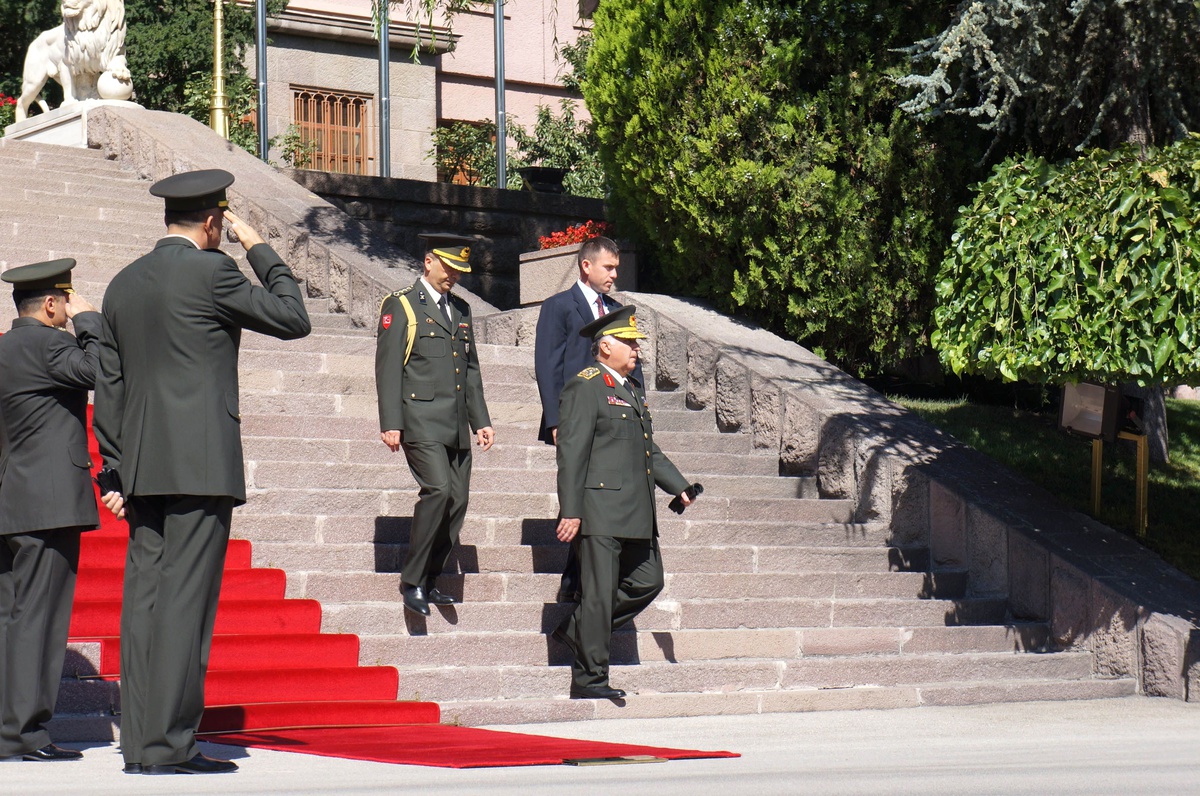 Genelkurmay Başkanı Gölcük Donanma Komutanlığı\'nda İncelemede