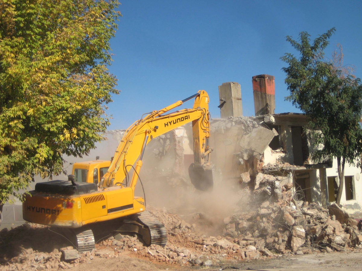Kenan Evren\'in Muş\'taki Konutu Yıkıldı