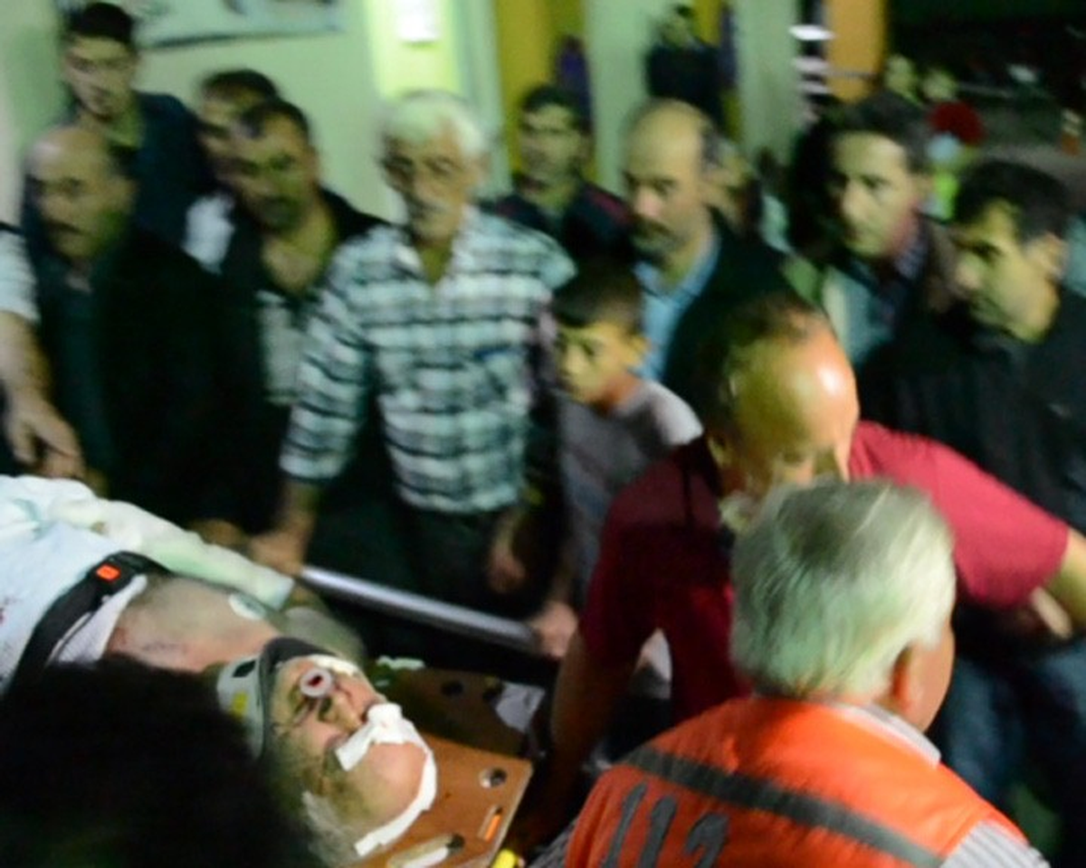 Kestane Ağacından Düşen Yaşlı Adam Ağır Yaralandı