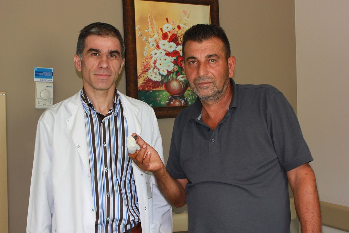 Kopan Parmak Başarıyla Yerine Dikildi