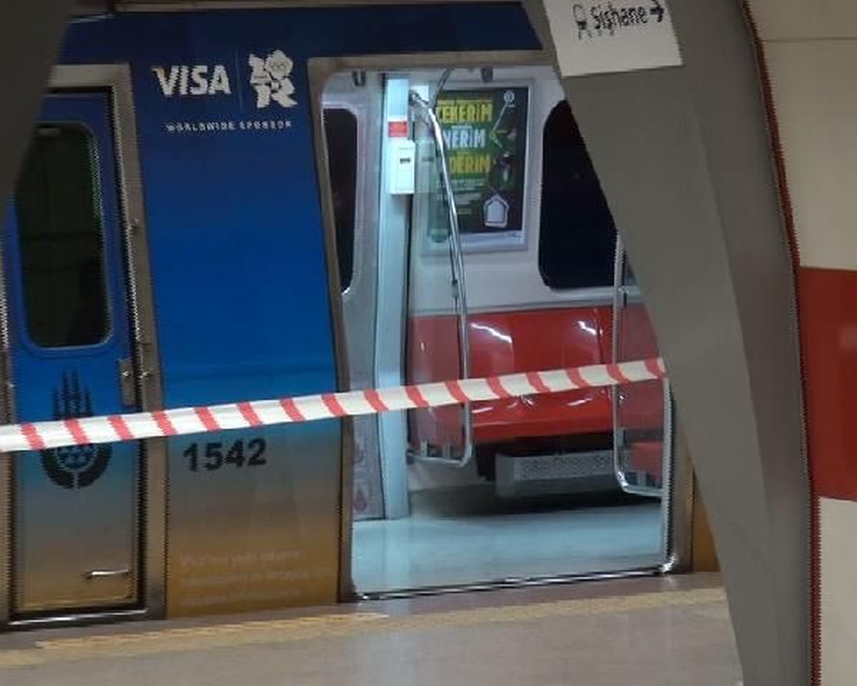 Metronun Altına Kalan Kadın Öldü