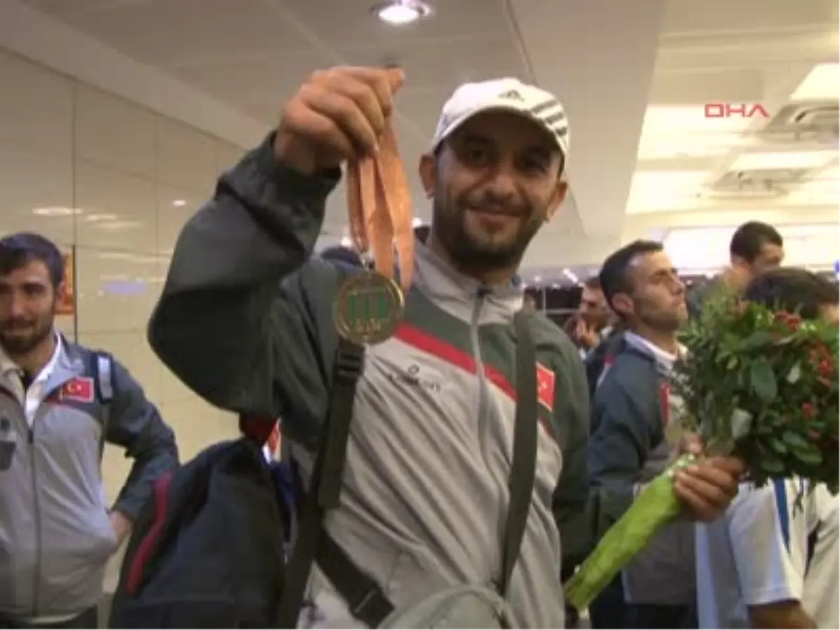 Milli Takıma Müslüm Gürses Sürprizi