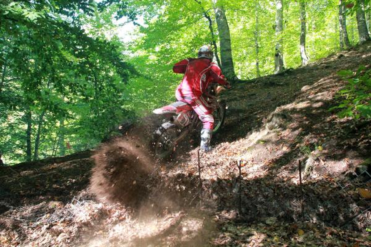 Motosiklet Tutkunları Yedigöller\'de