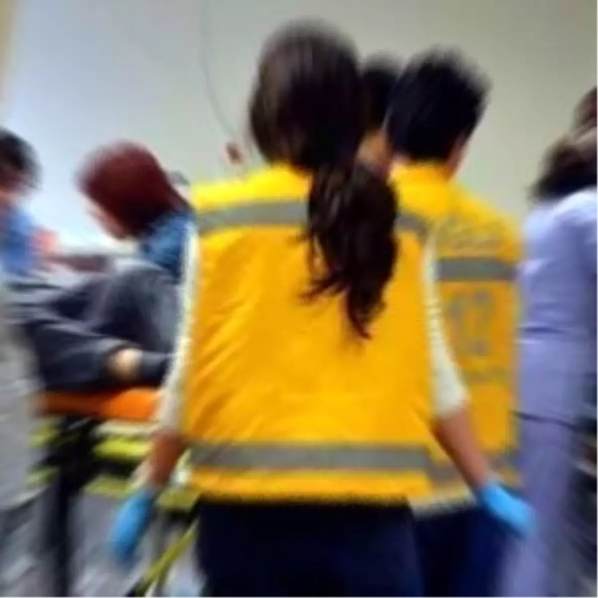 Samsun\'da Otomobil ile Minibüs Çarpıştı: 6 Yaralı