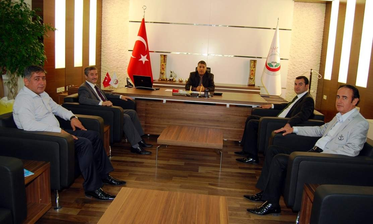 Tahmazoğlu'ndan Oğuzeli Belediye Başkanlığına Ziyaret