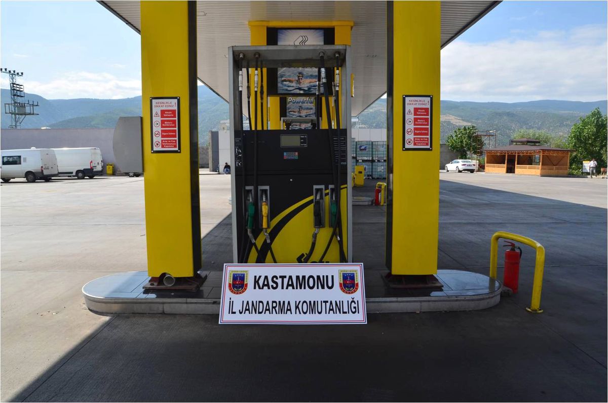 Tosya\'da Kaçak Akaryakıt Operasyonu