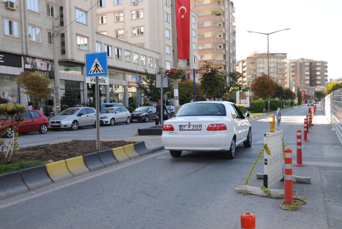 Trafik İşaretleri Can ve Mal Güvenliğini Sağlıyor