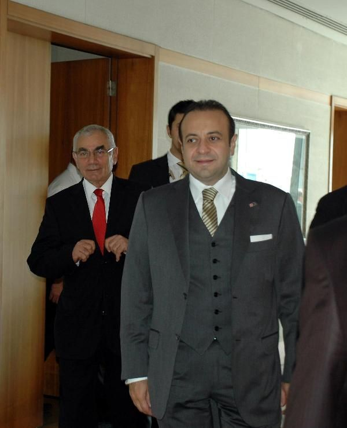 Bağış: "Bekle Avrupa, Türkiye Sizi Kurtaracak"