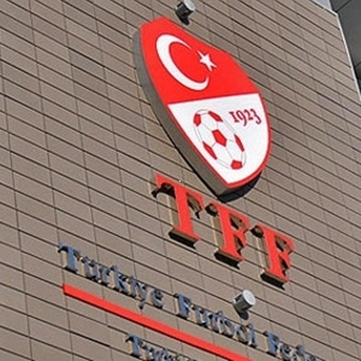 Bursaspor\'un İki Maç Seyircisiz Oynama Cezası Kaldırıldı