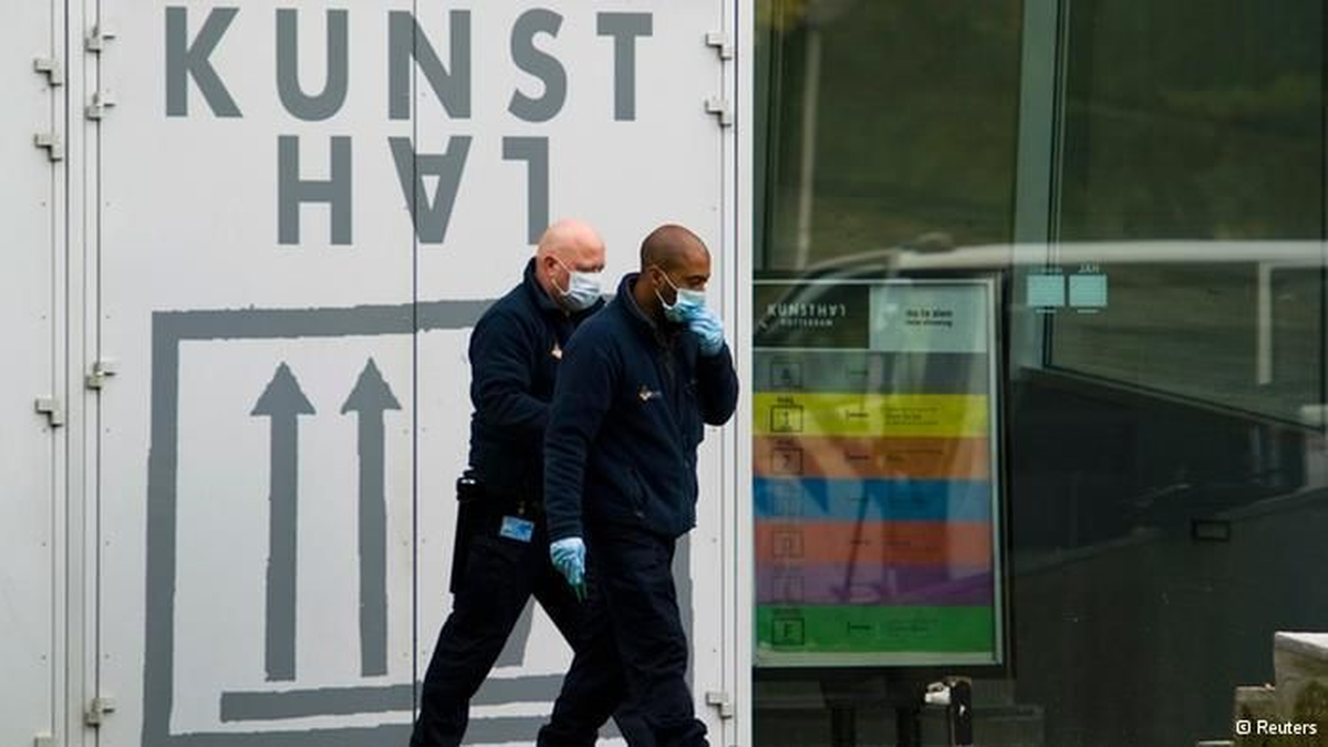 Hollanda\'da Taploların Çalınması Gündeme Oturdu