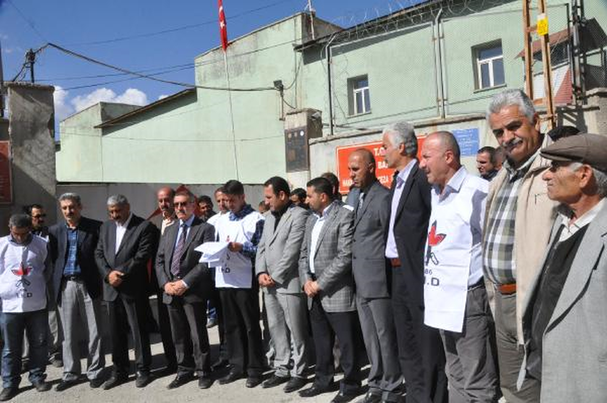 İHD\'den Cezaevlerinde Açlık Grevi Başlatan Mahkumlarla İlgili Açıklama