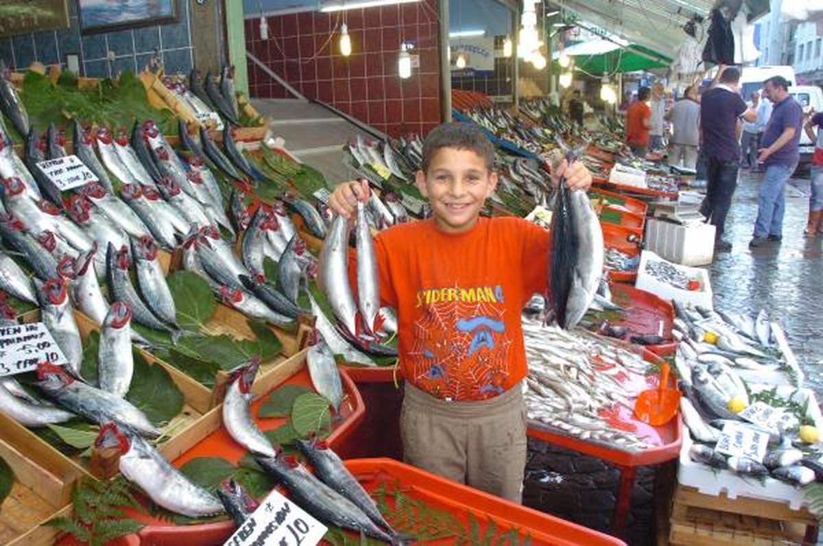 İzmit\'te 4 Palamut 10 Lira