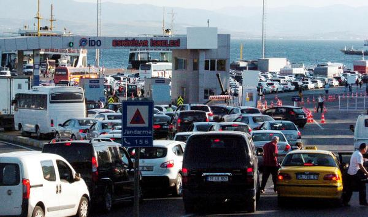 Karayolları ve Deniz Hatlarında Erken Bayram Alarmı