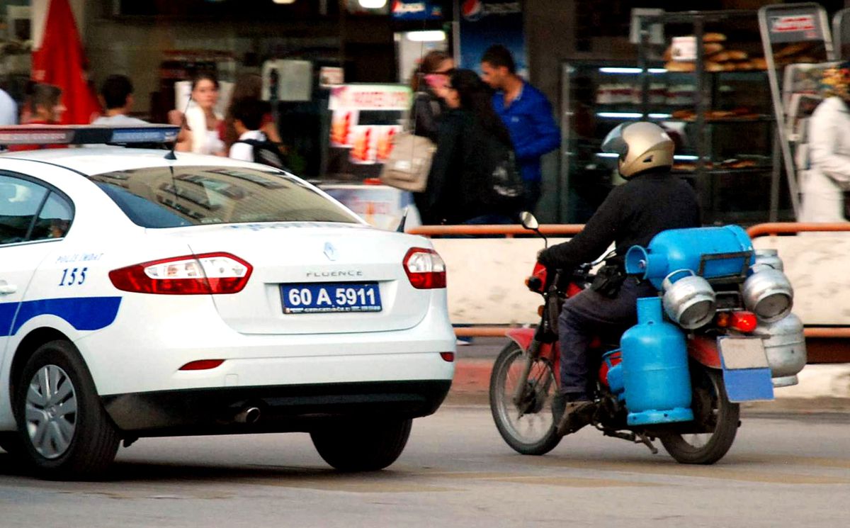 Motosiklet Selesinde 7 Tüp