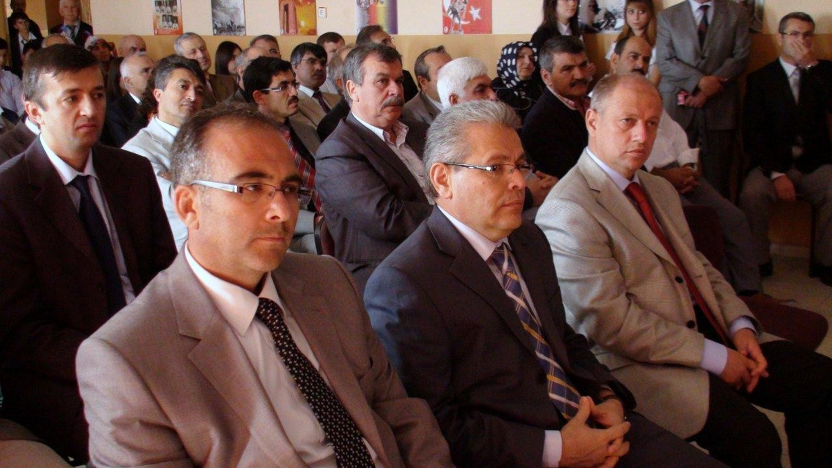 Öğrencilere Ustalık, Kalfalık ve Usta Öğretici Belgesi