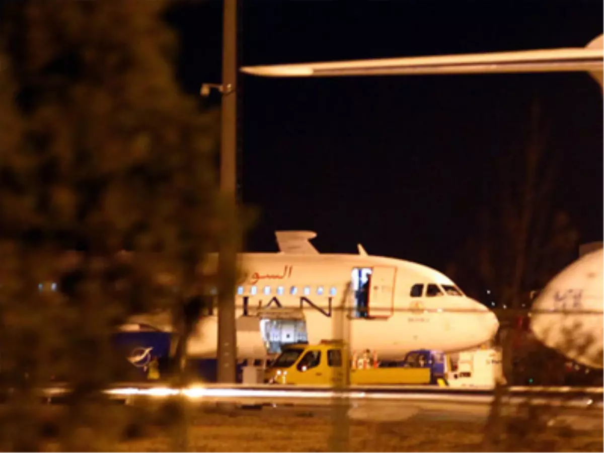 Uçaktan Füze Rampası Çıktı