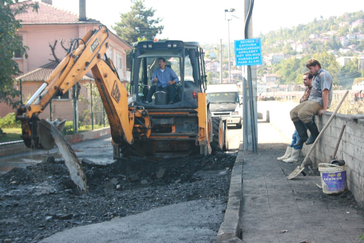 Zonguldak\'ta Dolmuş Duraklarını Su Bastı