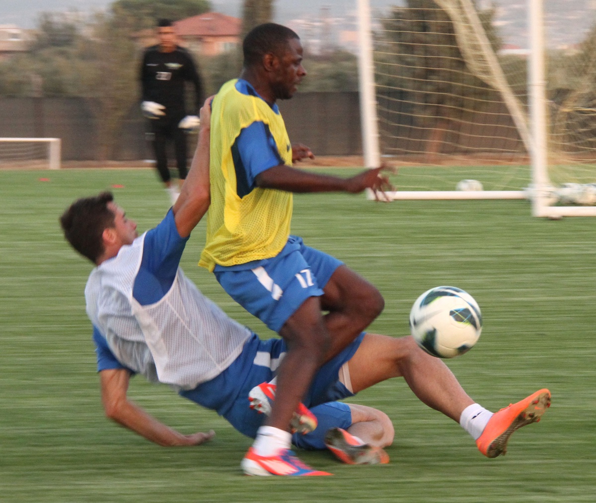Akhisar Belediyespor Galibiyete Şartlandı