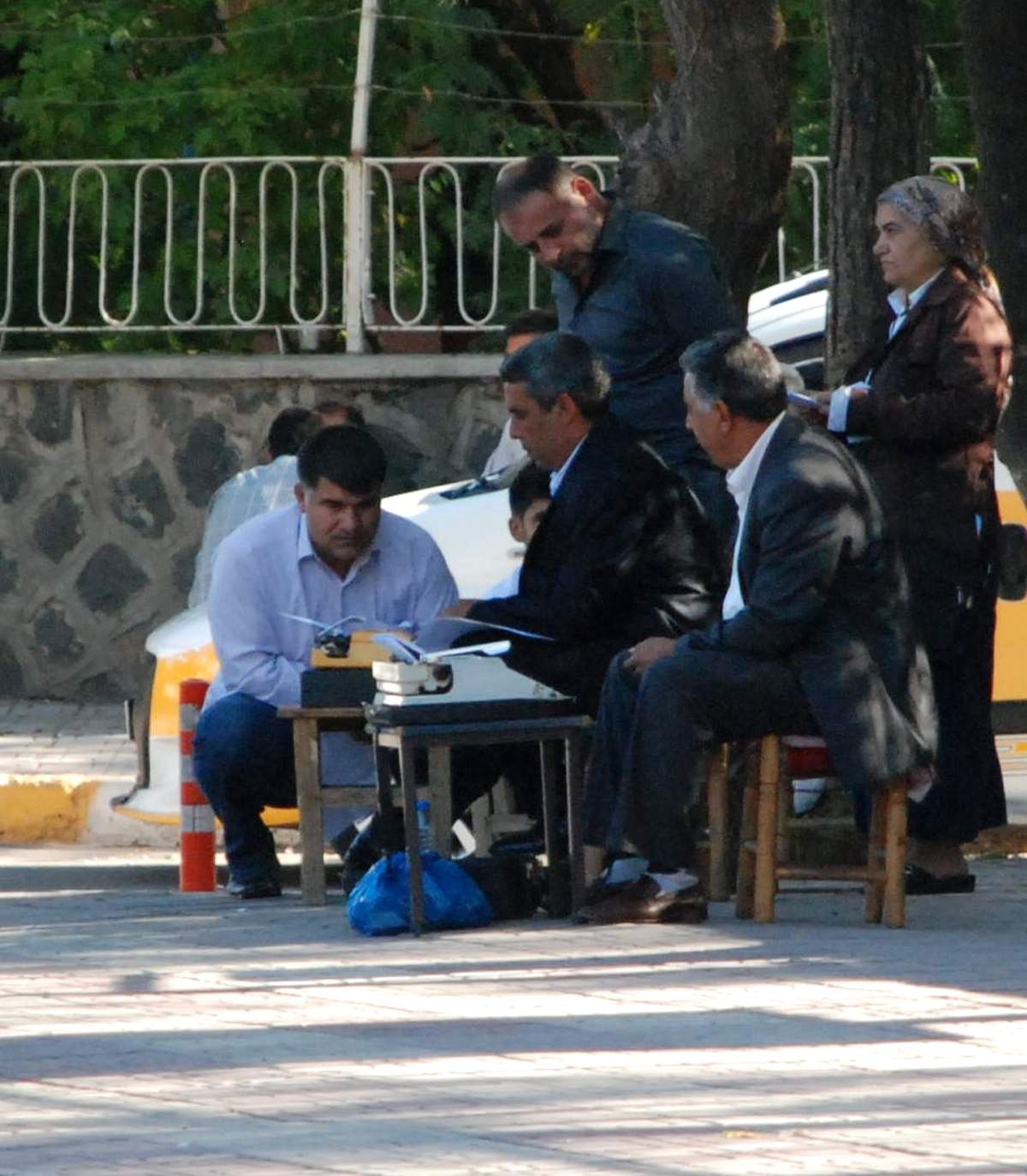 Arzuhalciler Adliye Emeklilerinden Şikayetçi