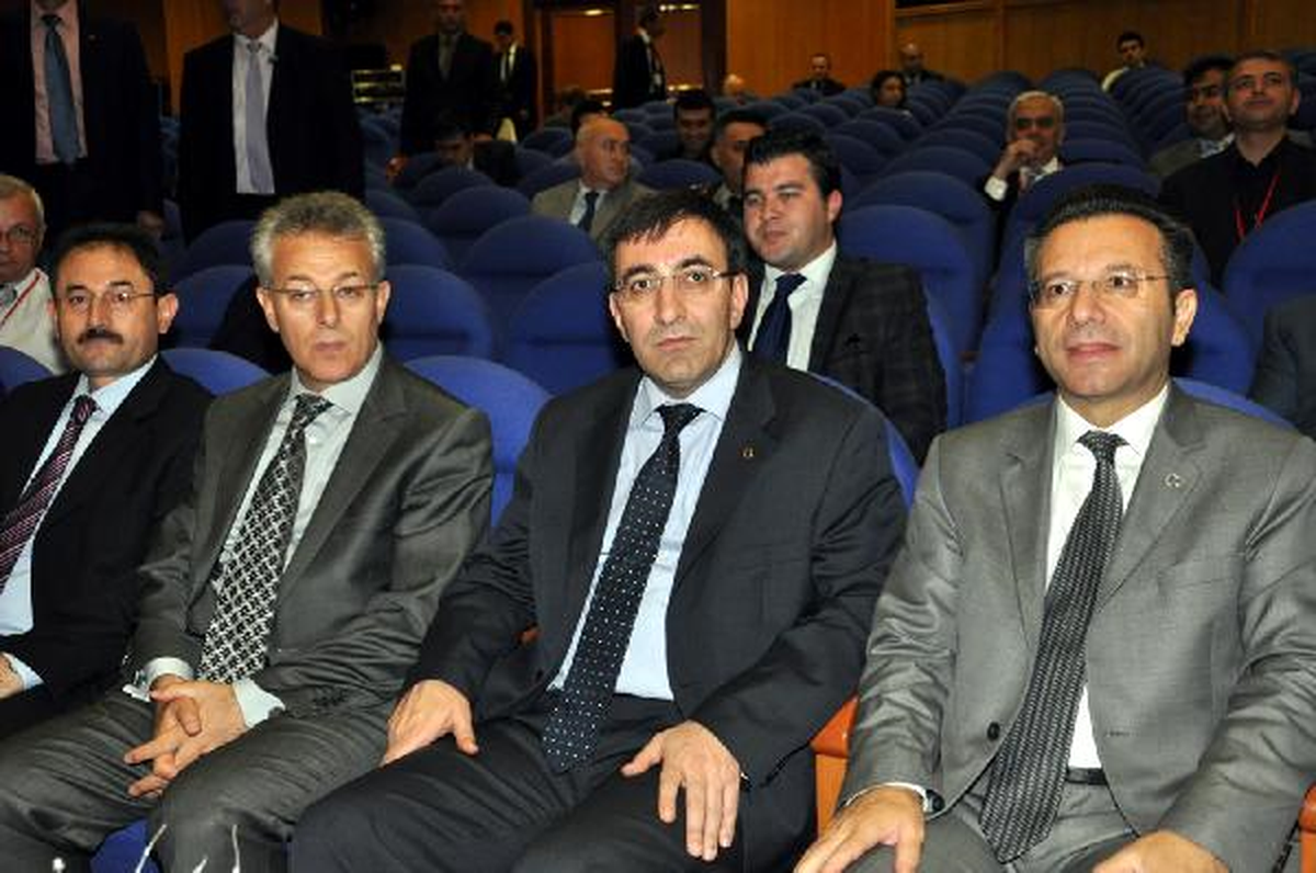 Bakan Yılmaz; Türkiye Bilgi ve Teknolojiye Dayalı Kalkınmayı Gerçekleştirmek Durumunda
