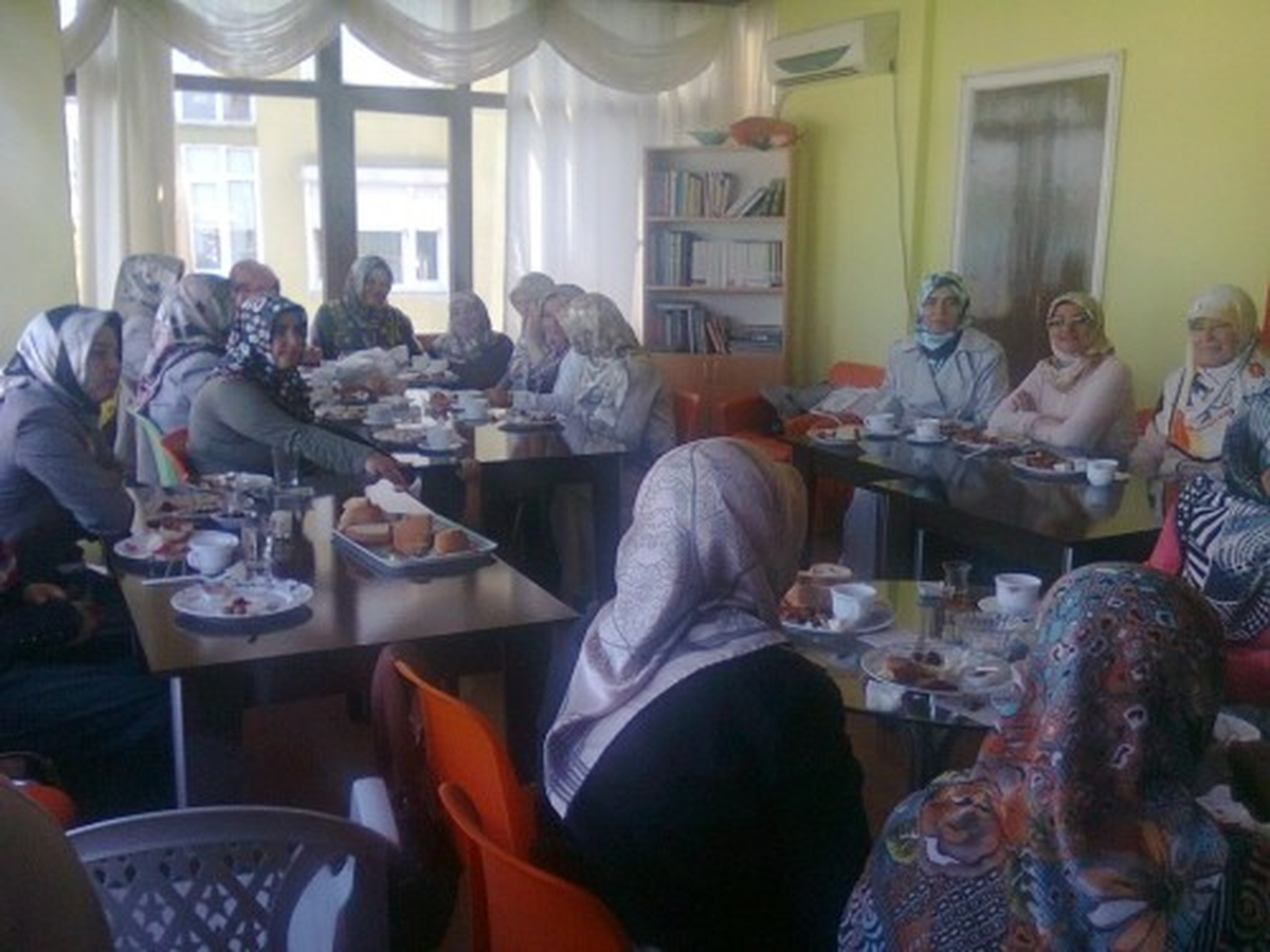 Din Görevlilerinin Eşleri Kahvaltıda Buluştu