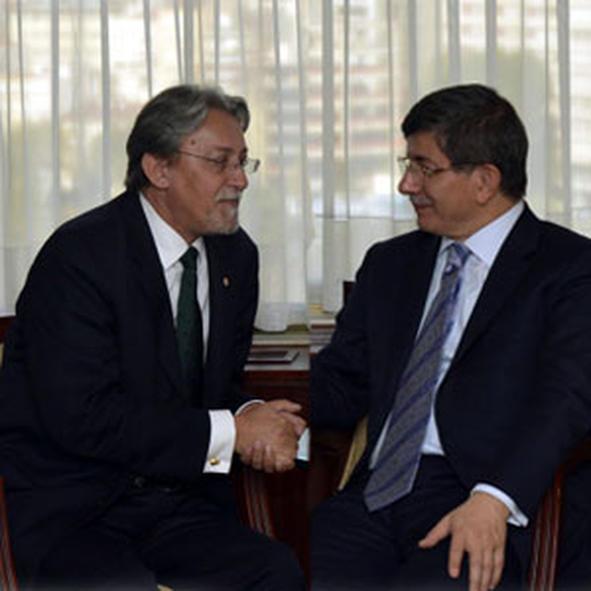 Dışişleri Bakanı Davutoğlu, Kaludjerovic ile Görüştü