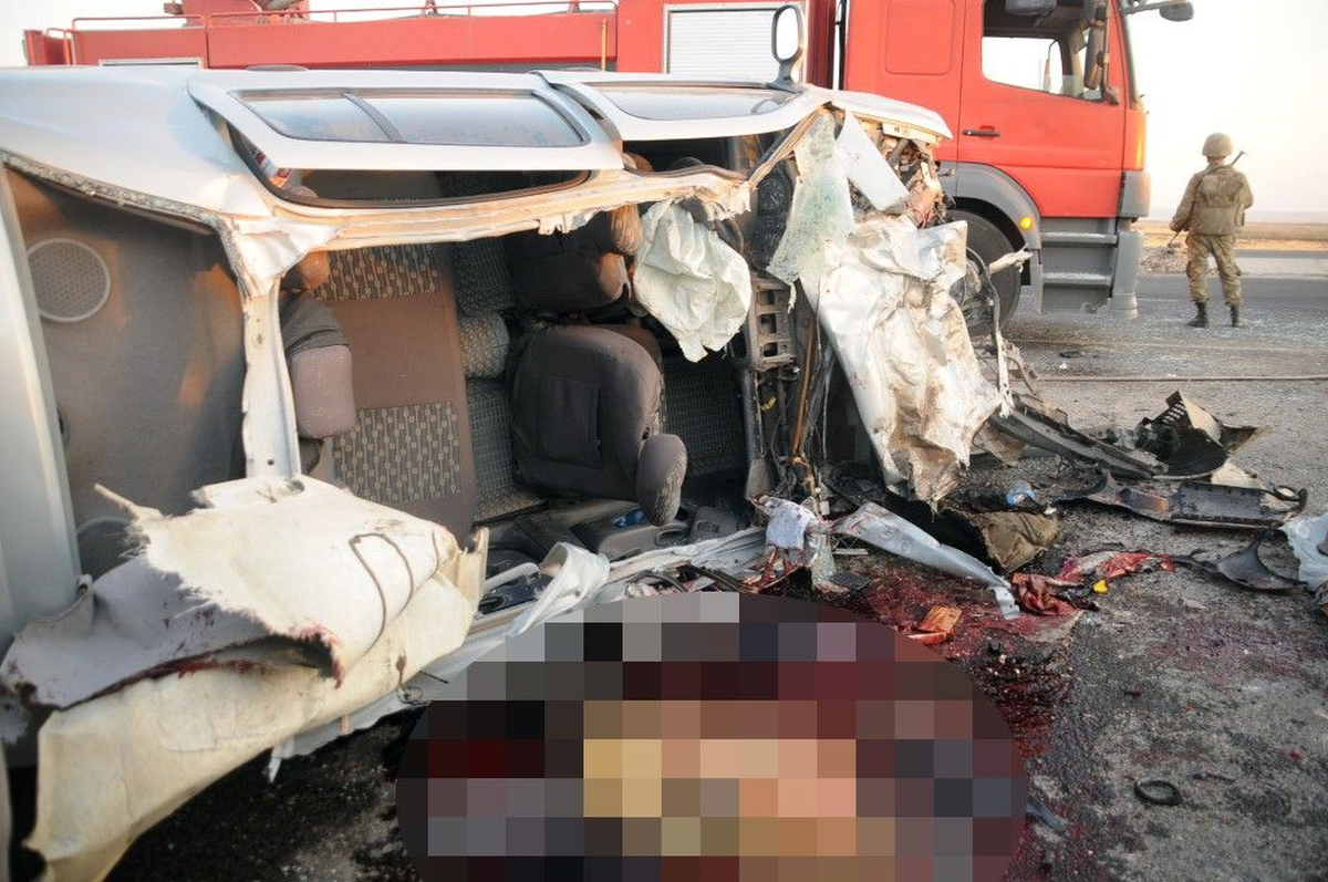 Düğün Yolunda Kaza; 4 Ölü