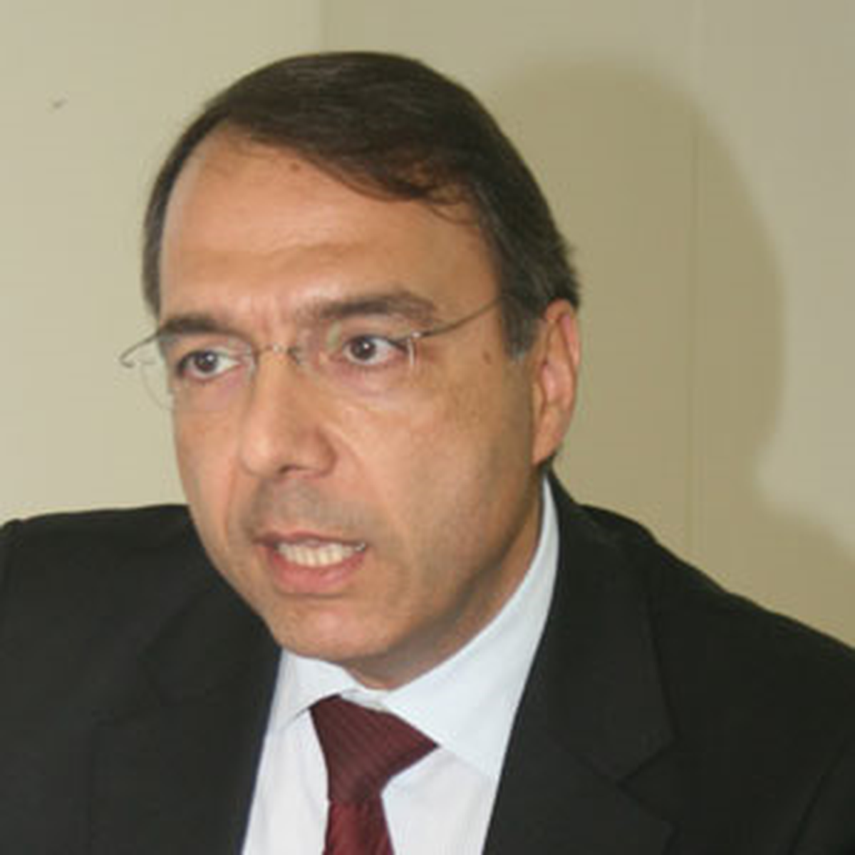 Düzeltme "Raylı Sisteme \'Yerli Malı\' Uyarısı" Başlıklı Haberde Yer Alan "Nuri İmren" Adı "Nuri...