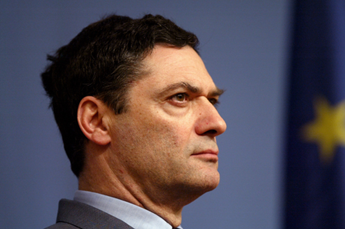 Ermeni Asıllı Fransız Politikacı ve Asala Terör Örgütü Avukatı Patrick Devedjian'ın Milletvekilliği...