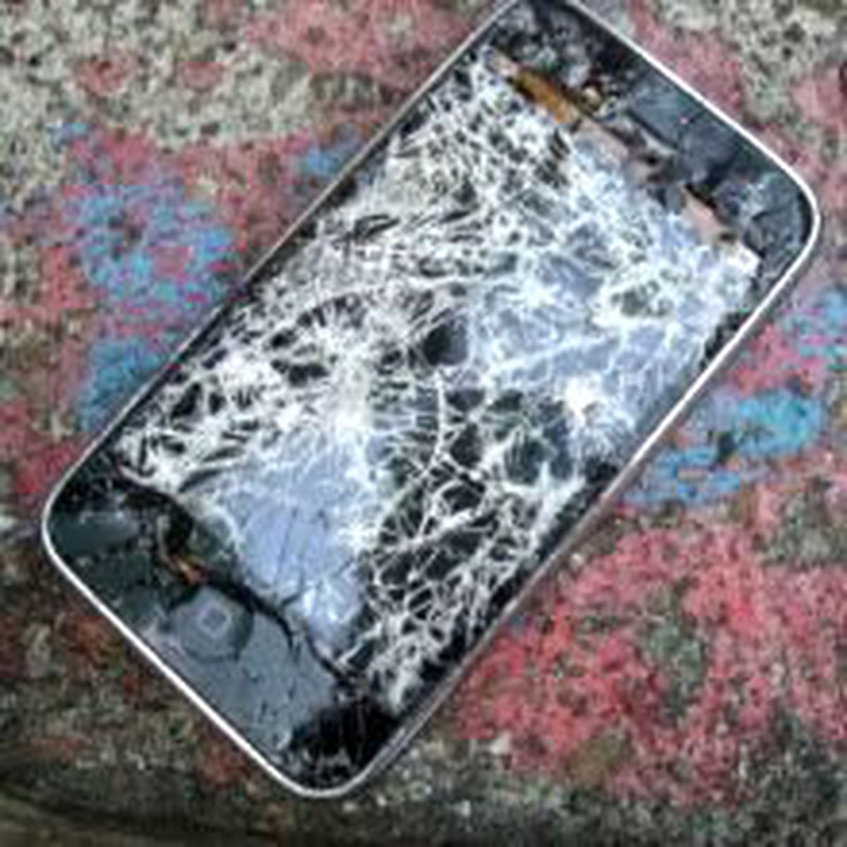 iPhone\'u Nasıl Kırıyoruz?