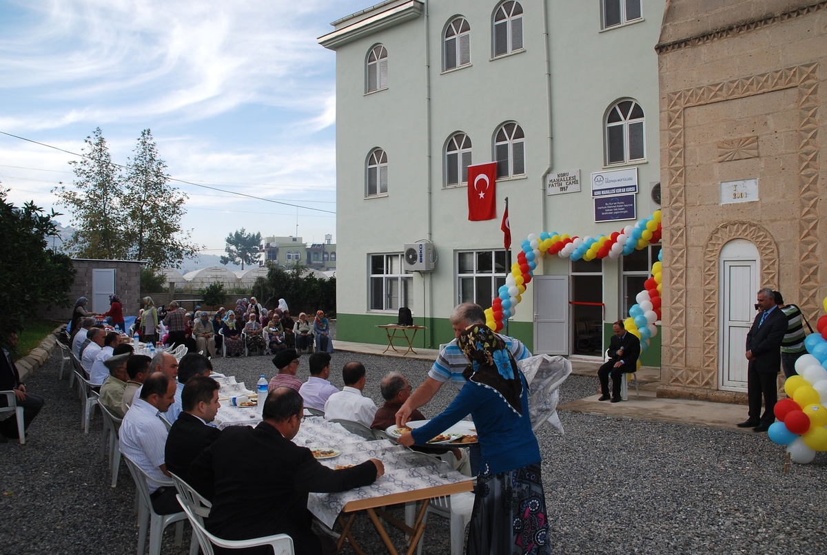 Kaymakam ve Müftü Masa Tenisi Oynadı