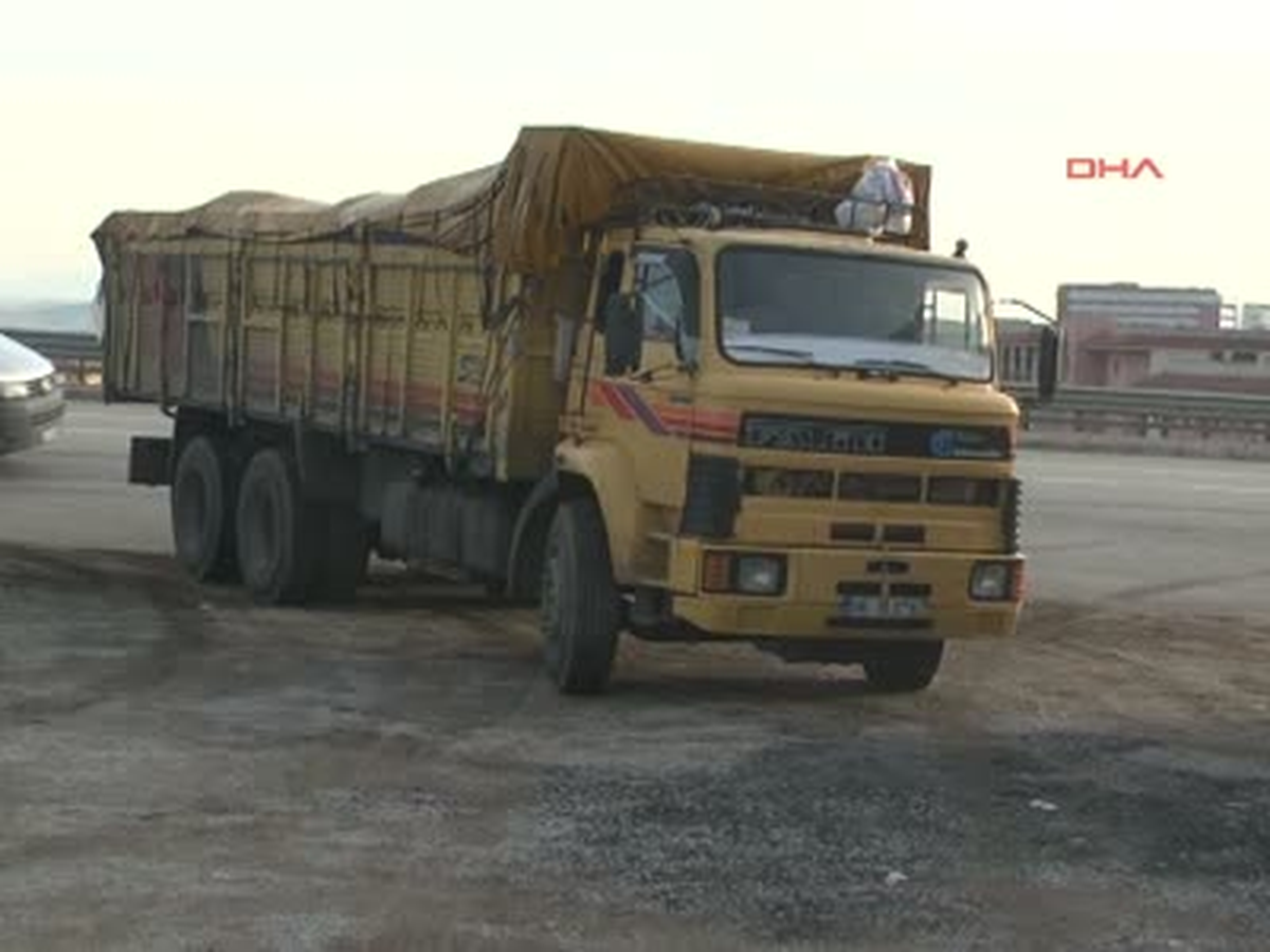 Kırıkkale Emniyeti Hayvan Nakliyatında Uyuşturucu Aradı