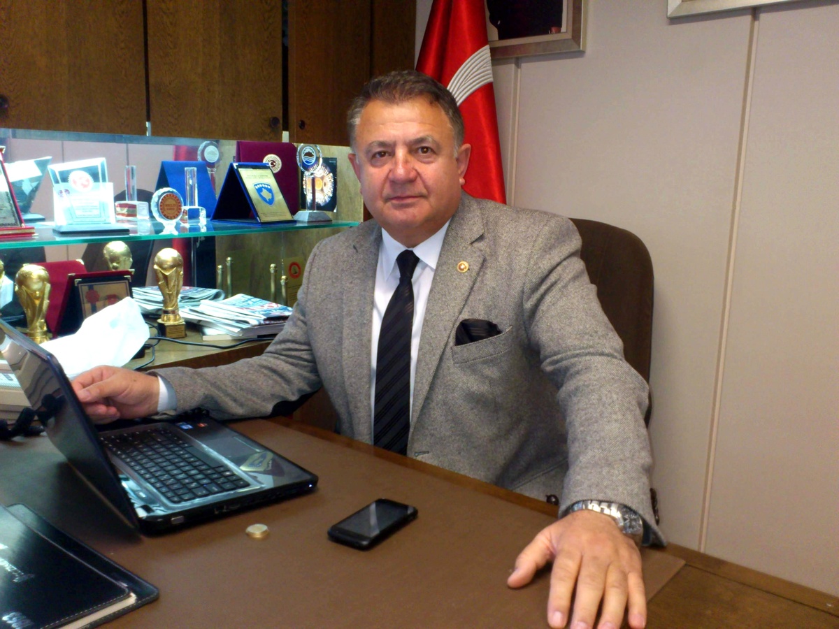 MHP\'li Bulut\'tan "Cumhurbaşkanı Gül\'ün Atları Hasta" İddiası