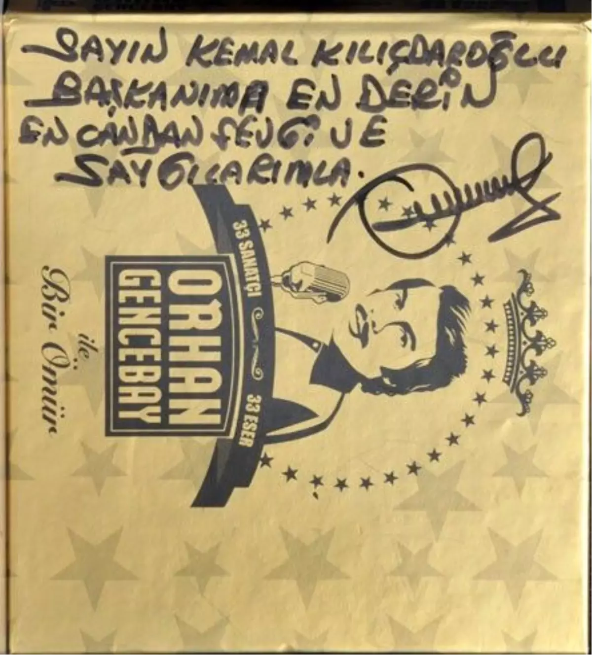 Orhan Gencebay\'dan Kılıçdaroğlu\'na İmzalı Albüm