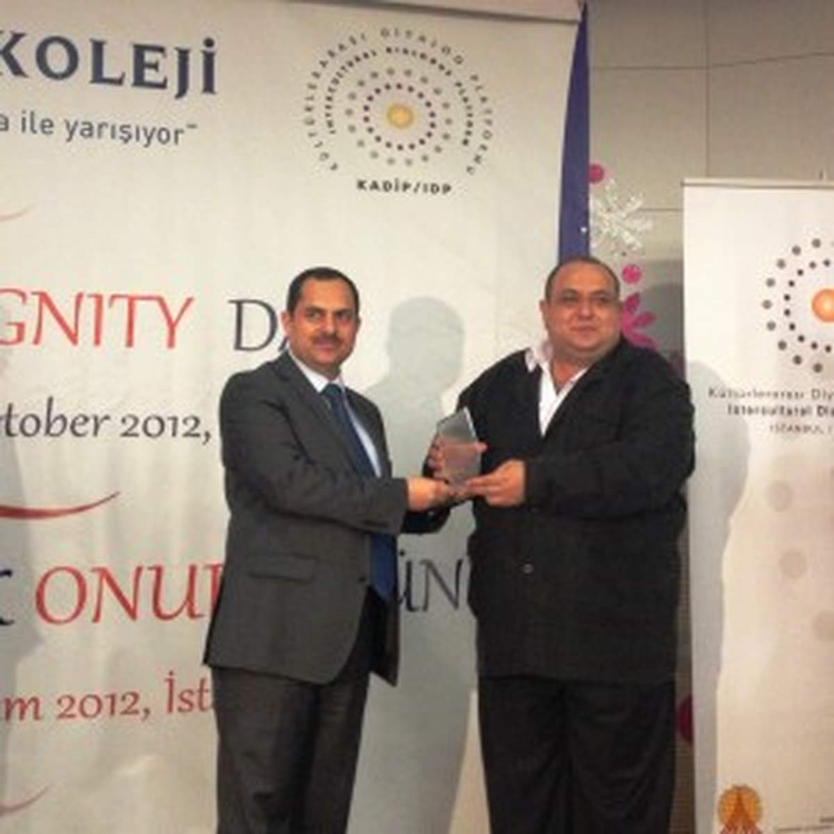 "Romanların En Büyük Sorunu Eğitim"