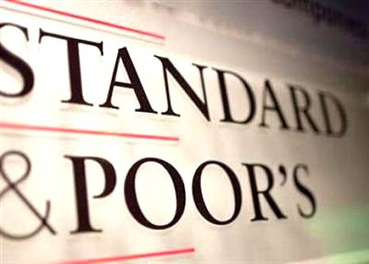 S&p Güney Kıbrıs\'ın Notunu Kırdı