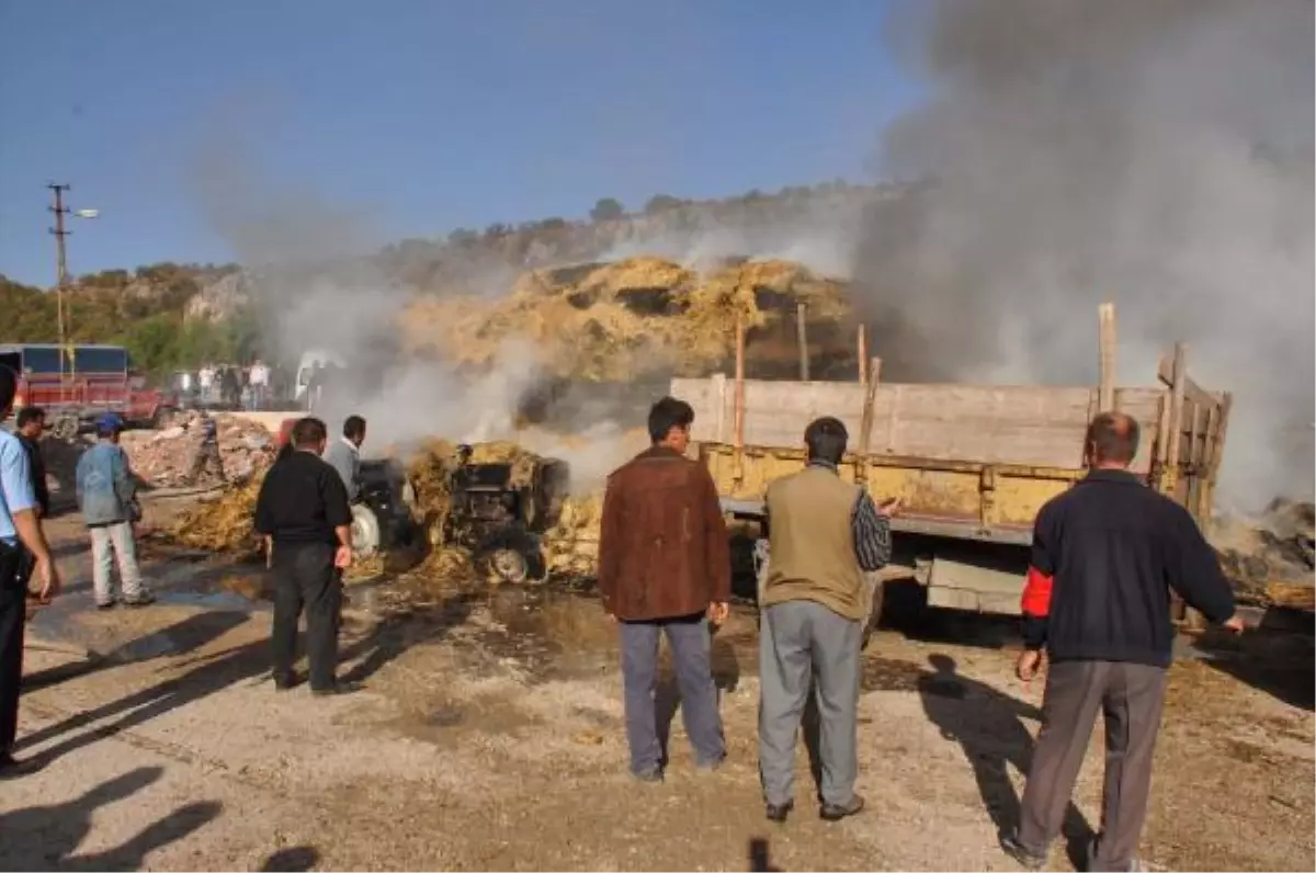 Samanlar Alev Aldı, 3 Araç Yandı