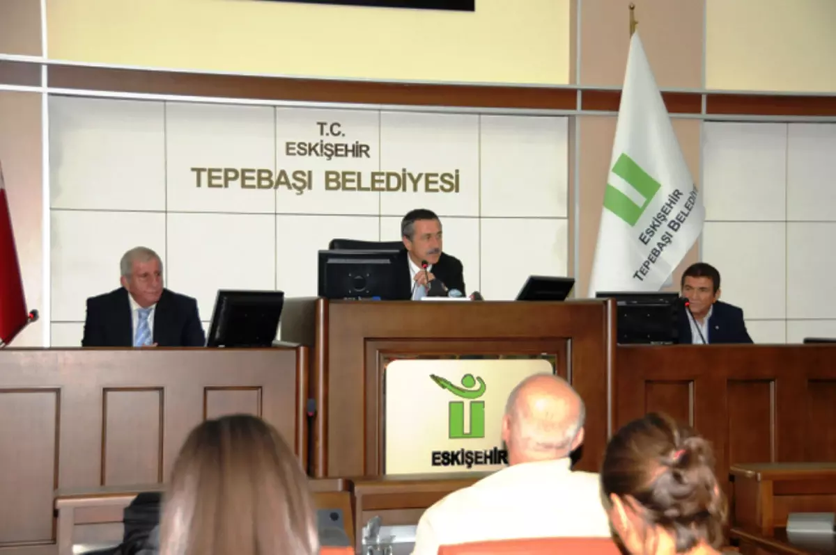 Türk Futbolunun İz Bırakanları Eskişehir'de Ölümsüzleşiyor