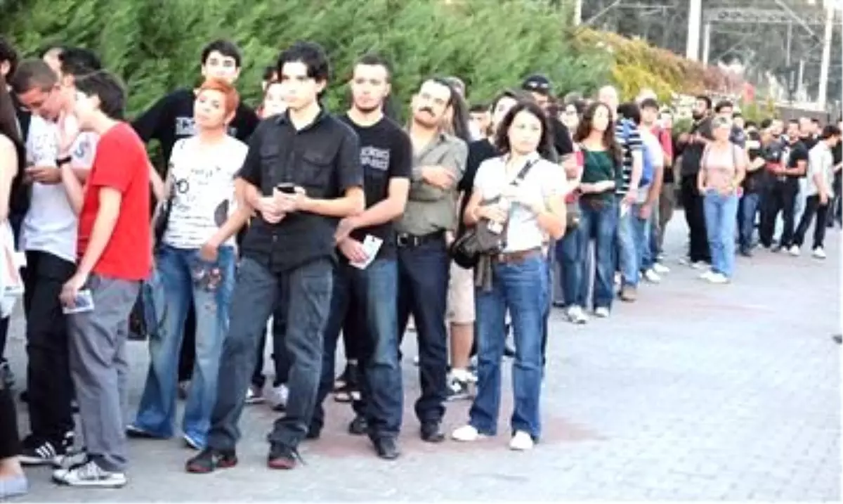 Ünlü Rock Grubu Scorpıons İzmir'i Salladı