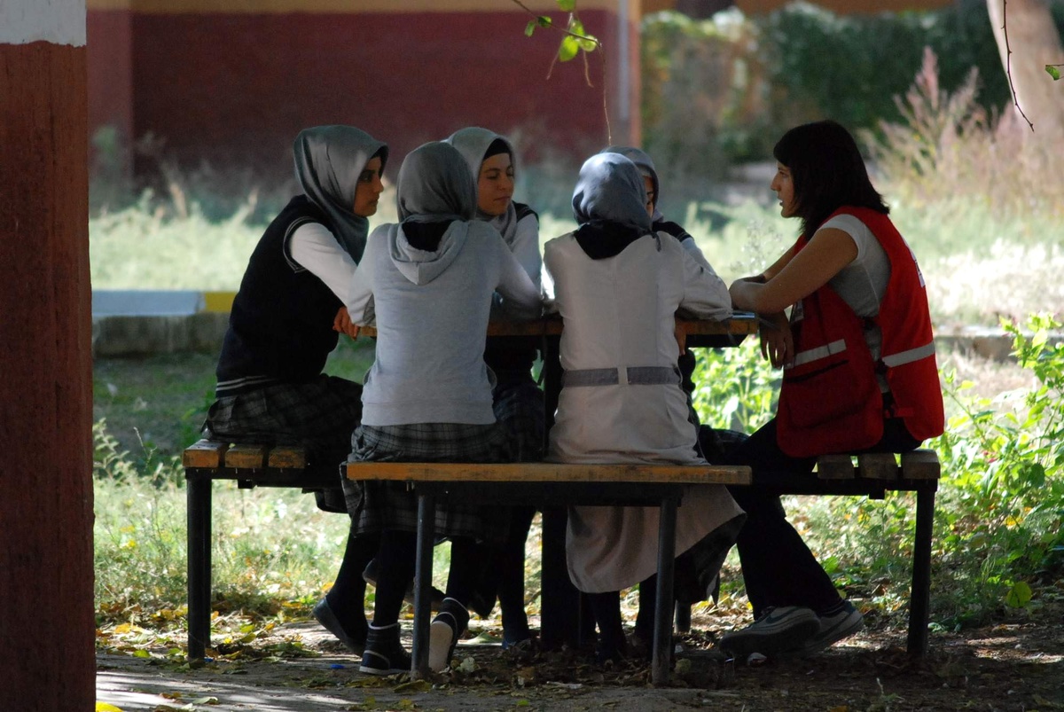 Uzmanlar, Öğrencileri Yalnız Bırakmıyor