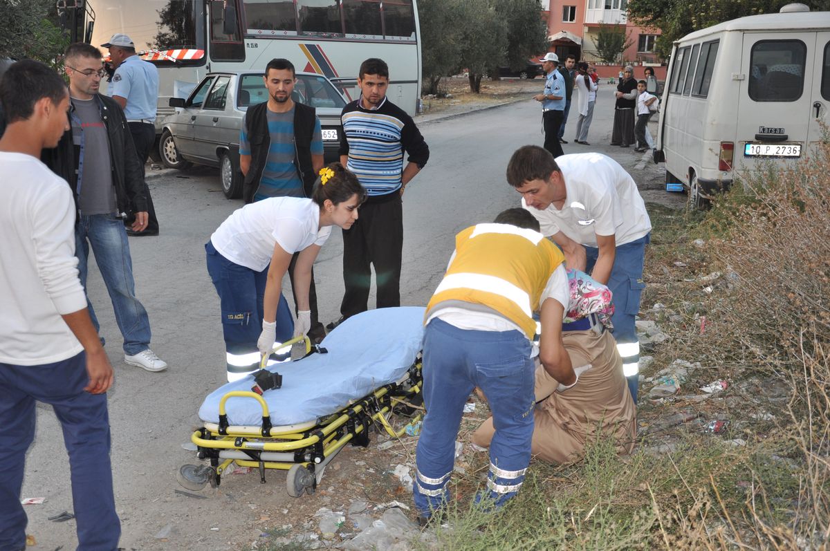 17 Yaşındaki Ehliyetsiz Sürücü Dehşet Saçtı