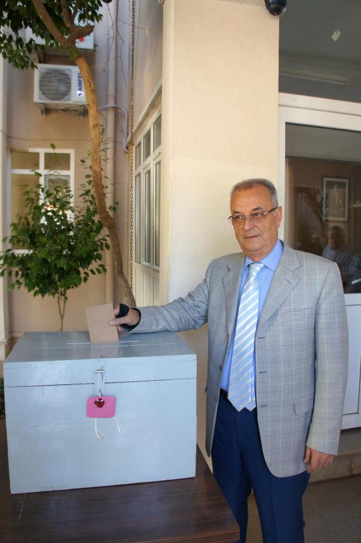 Armutalan'da CHP'den Büyükşehir Yasası İçin Referandum