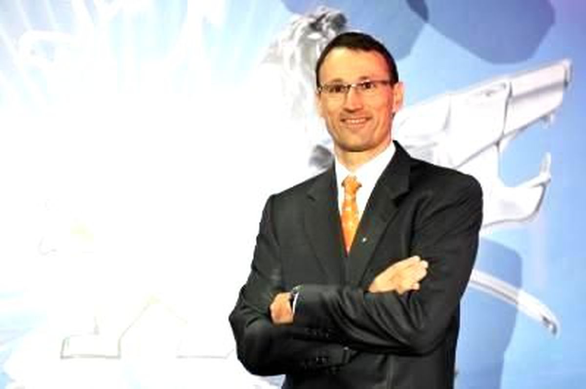 Auto Show 2012 Peugeot Standında, Tasarımın Çekiciliği ve Tutkusu Ön Planda